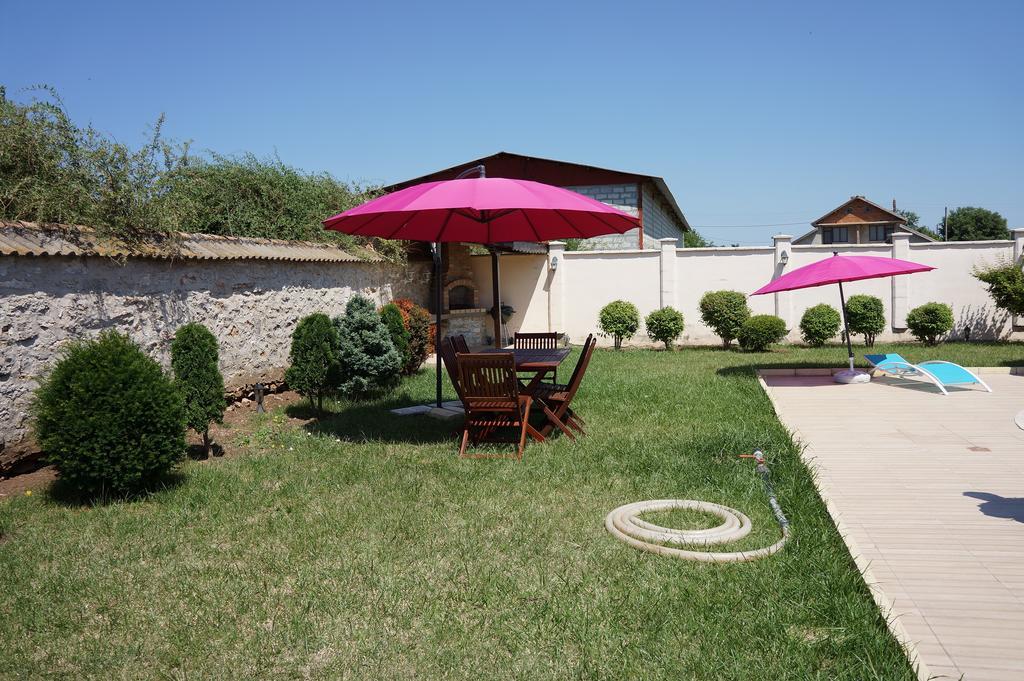 Guest House Golden Flake 4Km From Bolata Beach Bŭlgarevo Exteriör bild