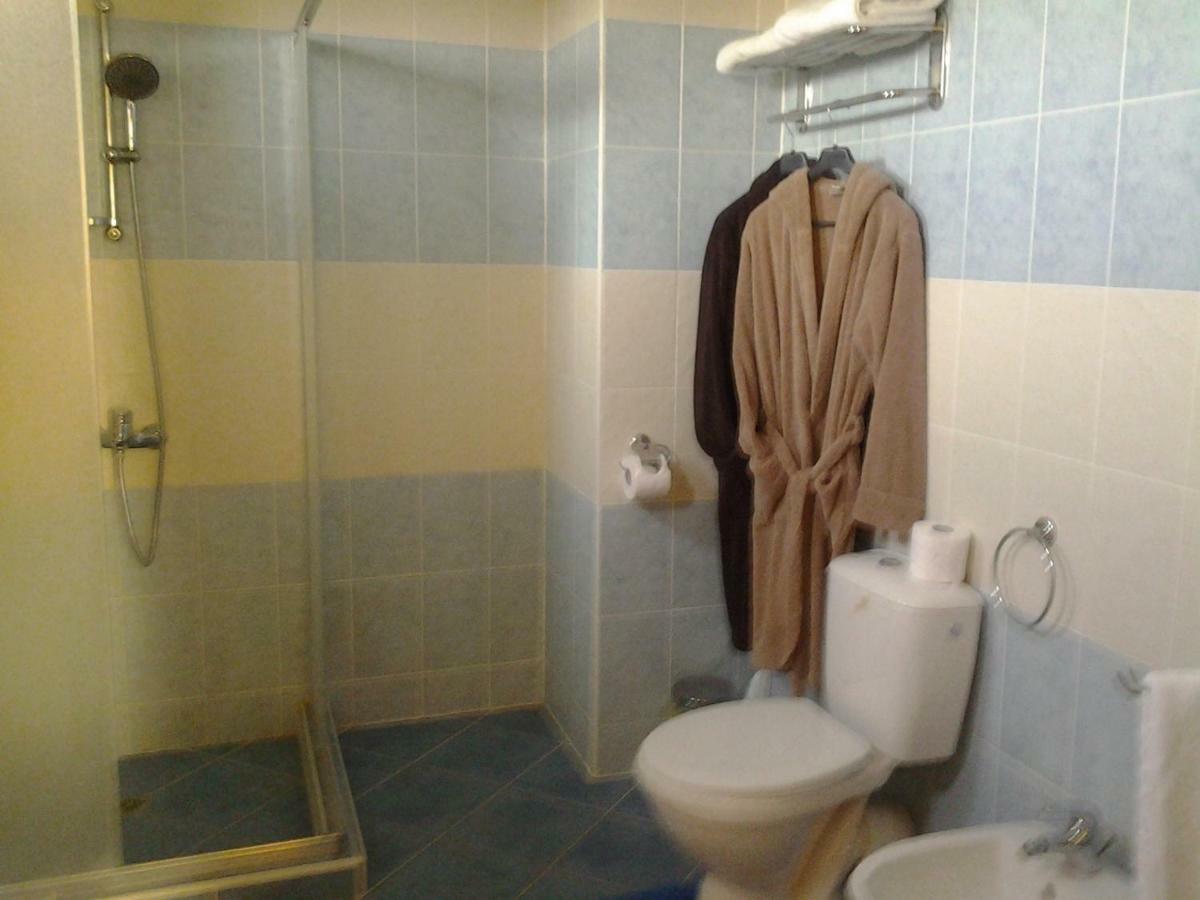 Guest House Golden Flake 4Km From Bolata Beach Bŭlgarevo Exteriör bild